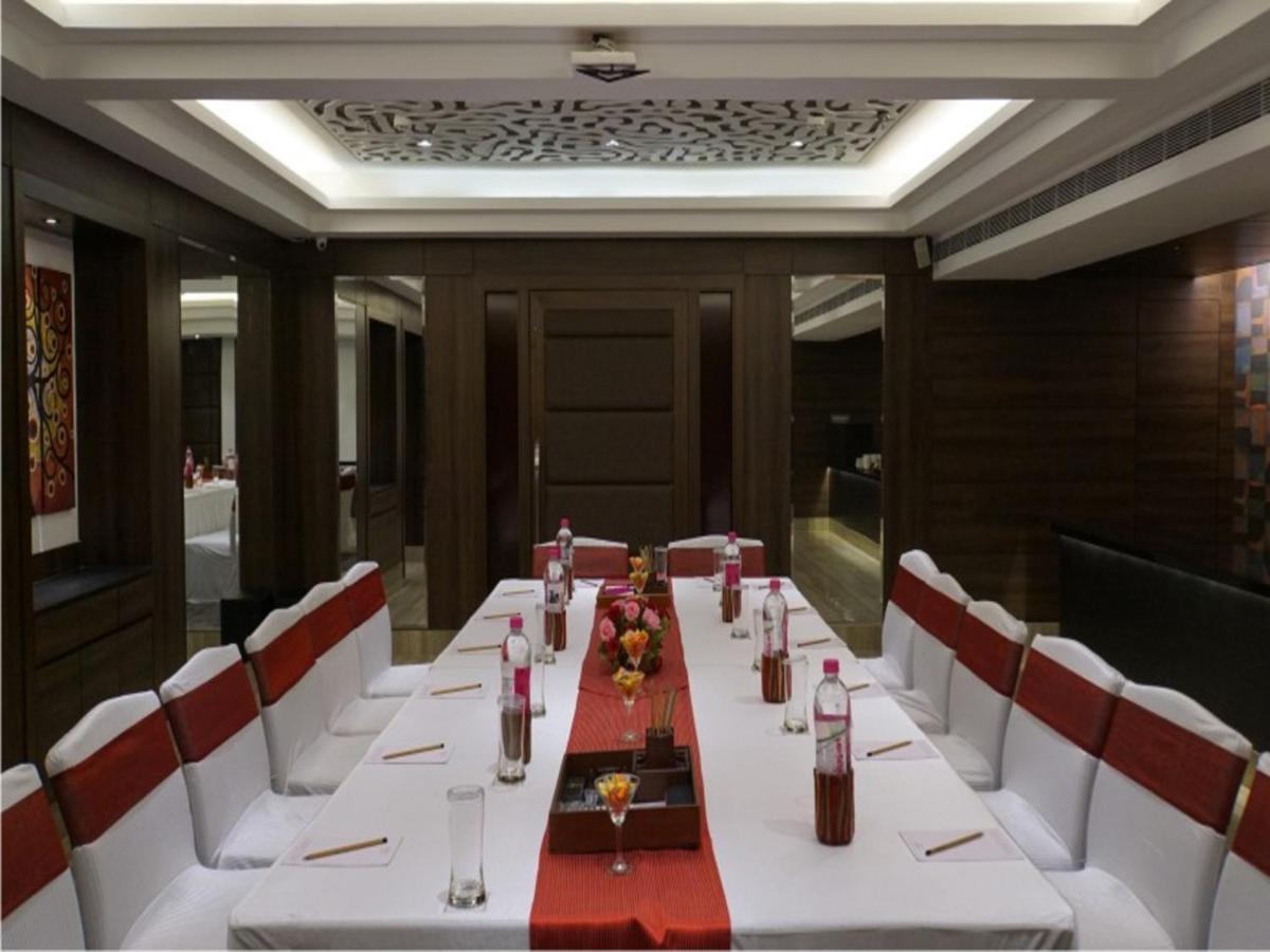 Hotel The Sonnet Jamshedpur Extérieur photo