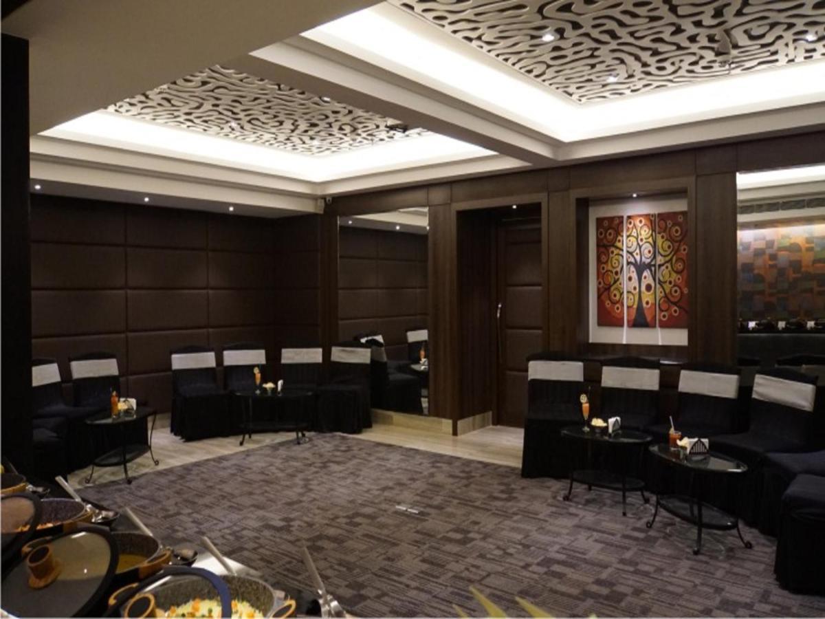 Hotel The Sonnet Jamshedpur Extérieur photo